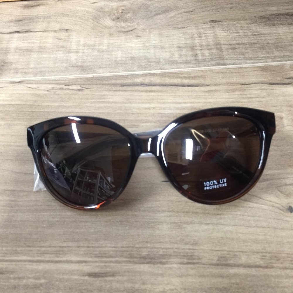 NWB Ann Taylor Tortoise Brown Cateye Sunglasses